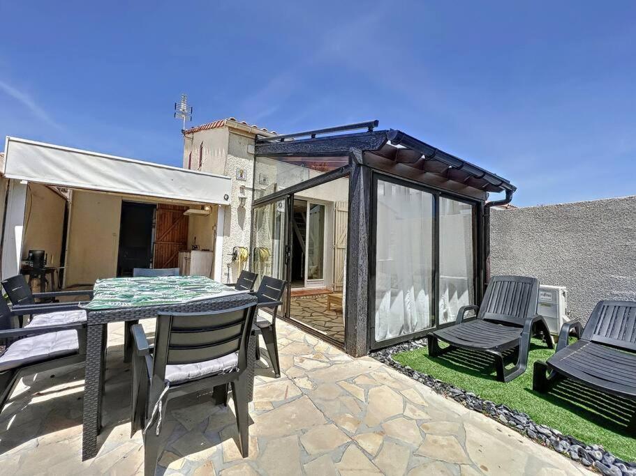 Maison 6 Couchages Cyprien Holiday home *